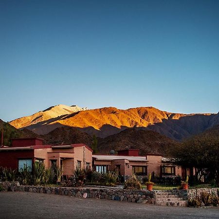 Miraluna Bodega Boutique Cachí エクステリア 写真