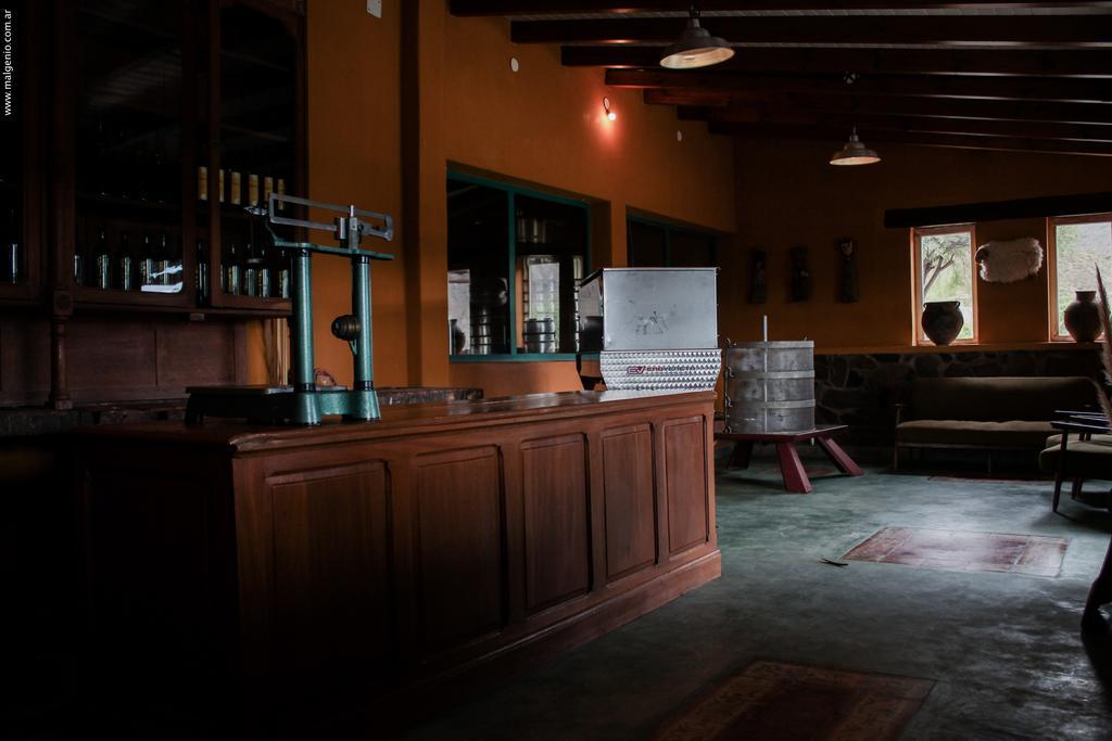 Miraluna Bodega Boutique Cachí エクステリア 写真