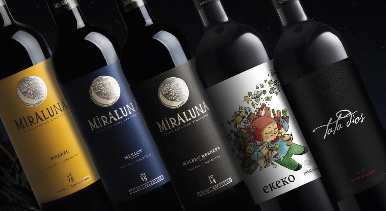 Miraluna Bodega Boutique Cachí エクステリア 写真